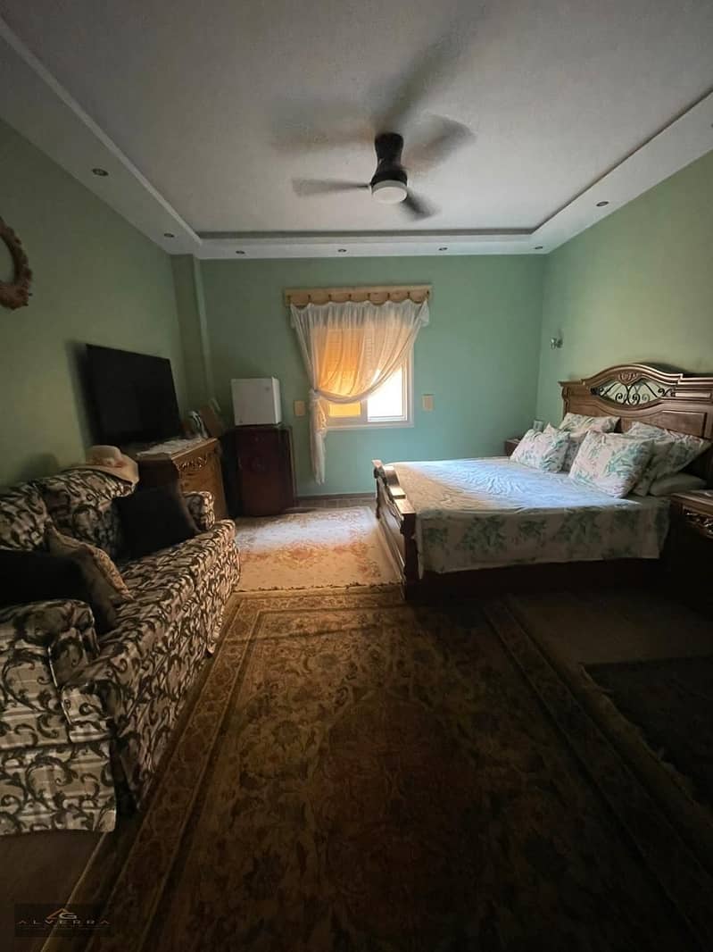 For lovers of the ground in a very unique 250 square meter ultra super lux apartment in the first neighborhood of New Shrouq City, a prestigious location next to services and main roads. - Ansicht 6