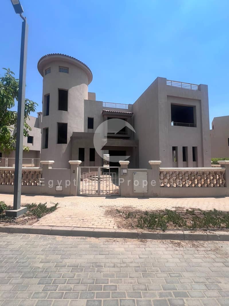 Hot Deal Golf Extension Large Villa with Basement for sale Ready to Move in Palm Hills 6 October - Widok 4