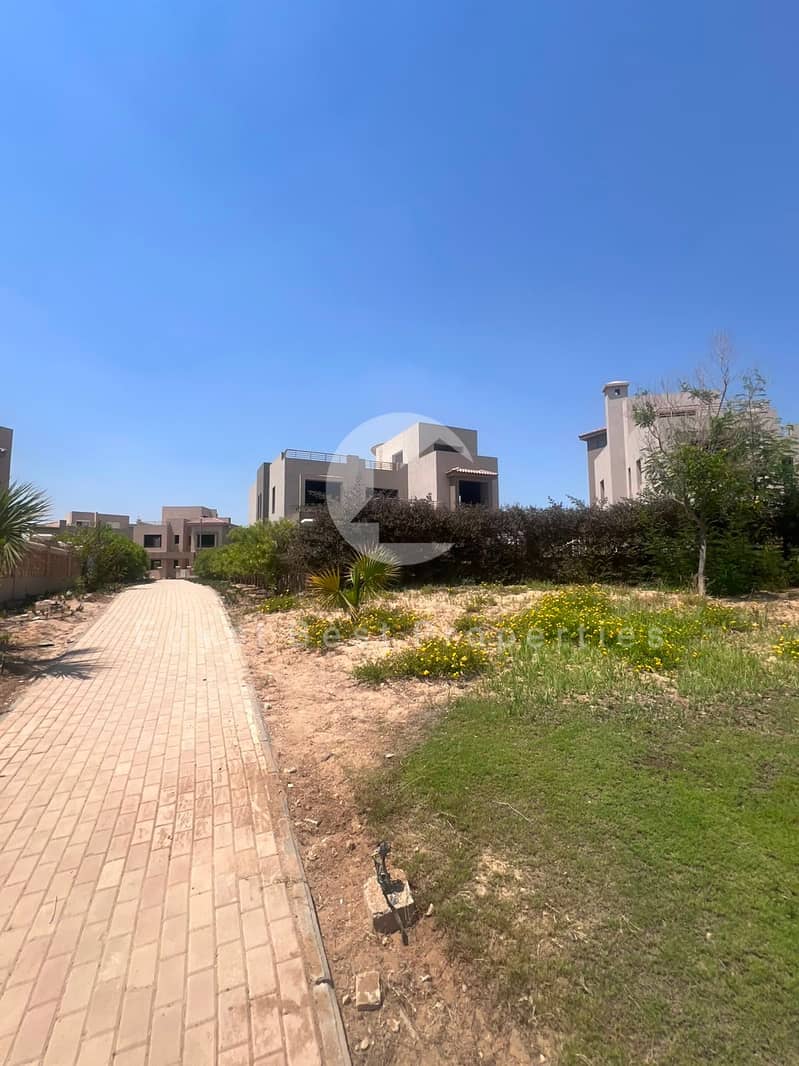 Hot Deal Golf Extension Large Villa with Basement for sale Ready to Move in Palm Hills 6 October - Więcej
