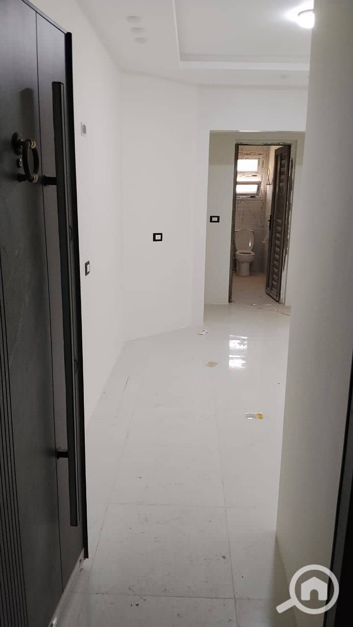 11 1000384057. jpg