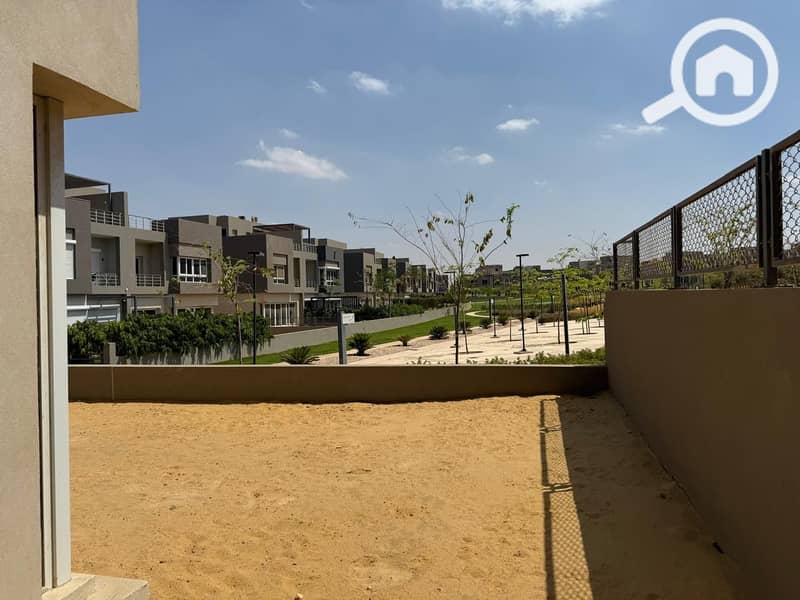 Twin House for Sale in Etapa Compound Sheikh Zayed City - Overlooking one of the largest landscape views - Widok 2