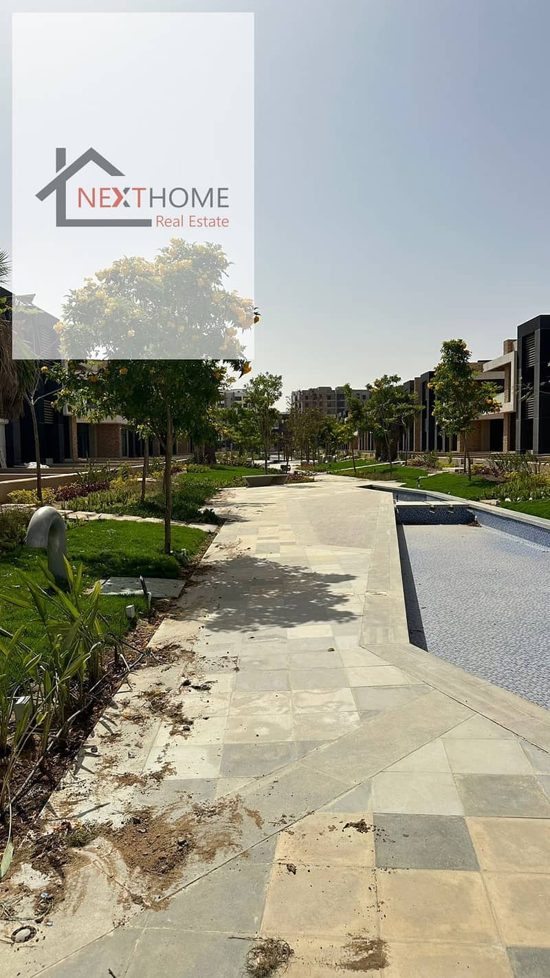 For quick sale Townhouse villa with an area of 300 m next to Madinaty ready to move in Midtown Compound New Administrative Capital - Görünüm 5