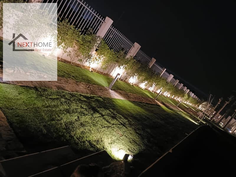 For quick sale Townhouse villa with an area of 300 m next to Madinaty ready to move in Midtown Compound New Administrative Capital - Görünüm 6