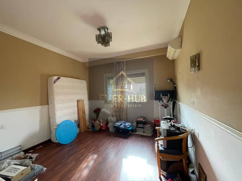 12 7da7aff9-d6db-4d0e-ba82-b8adca76b441. jpg