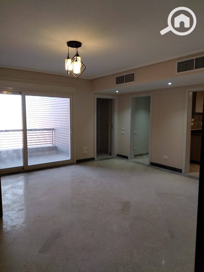 for rent in Westridge, New Giza, with kitchen, air conditioning, and appliances. 100 square meters. - Więcej