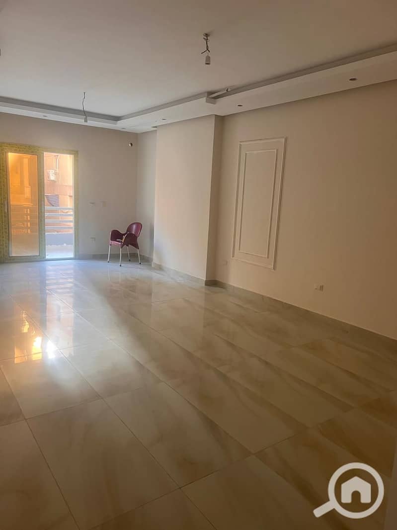Own your dream home in Al Hadaba Al Wosta (Ard El Mabahes). A 170 sqm apartment with luxury finishing, modern design, and ready for immediate move-in. - Mehr