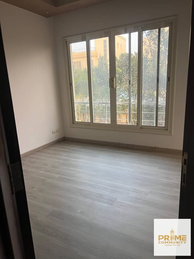 Villa standalone with swimming pool without kitchen and A/Cs for rent in prime location Grand heights 6 October city – pohled 5