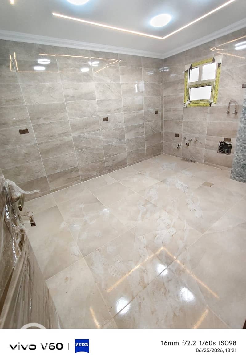 Apartment for sale in West Sumid, first residence finishing, new villa with Hashem stone, elegant entrance in the area of villas and palaces. - Widok 6
