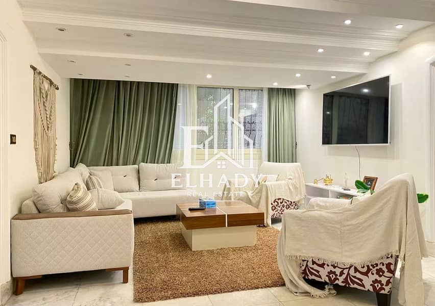 240 sqm Apartment for Sale in Prime Sarayat El Maadi – Fully Furnished - Widok 3
