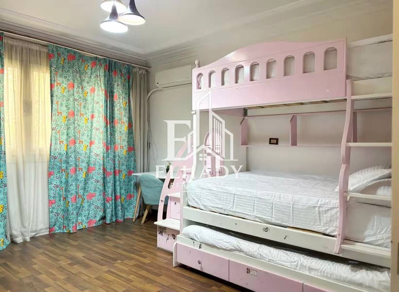 240 sqm Apartment for Sale in Prime Sarayat El Maadi – Fully Furnished - Więcej