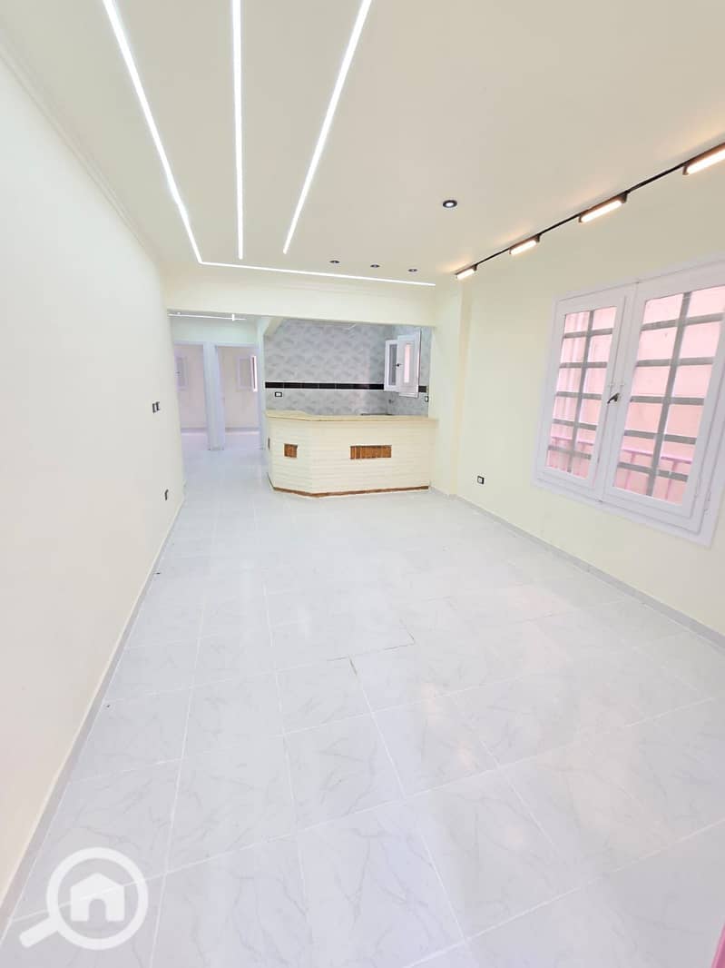 Apartment for sale in Al-Ajmi, Al-Nakheel Beach, in the heart of services and markets. A distinguished residential and vacation location # Fully registered with all facilities. - Więcej