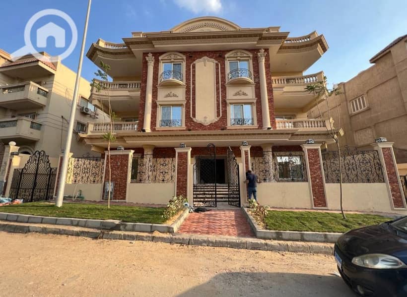 Apartment 220 square meters for sale in Al-Banfsaj Villas in the New Cairo area, close to Al-Rehab, with an elevator. - Widok 2