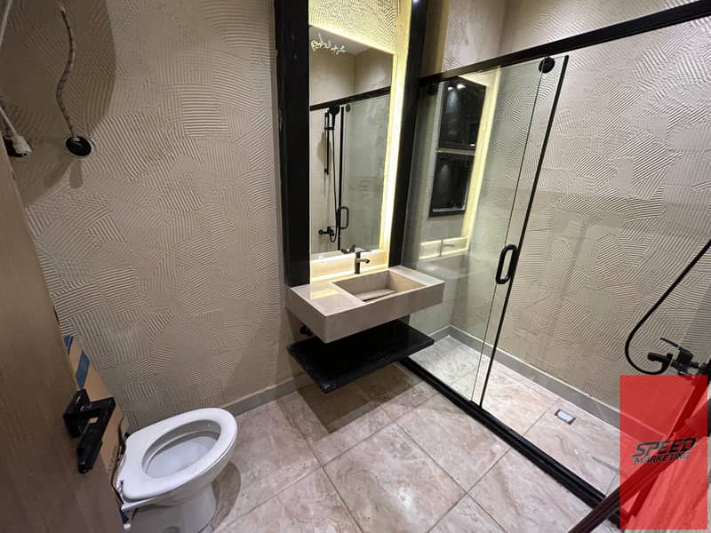 Four brand new, fully furnished apartments for rent: two penthouses (four bedrooms, two master bedrooms) and two apartments. – další