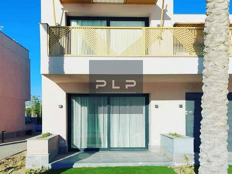 Townhouse for sale below market price, resale, ready to move,fully finished with air conditioning, double view of the lagoon and sea in Playa Ghazala, - Widok 2