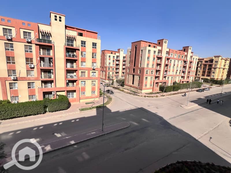 An opportunity not to be missed apartment on a main street next to the malls and on the best floor - Ansicht 2
