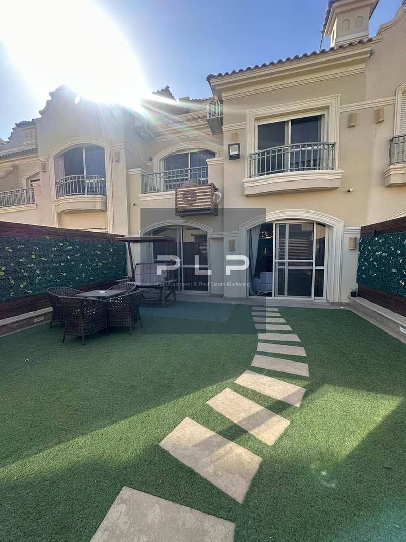 Twin house resale ready for viewing for sale in Patio 3 of La Vista Shorouk - La Vista Patio 3, in the heart of Shorouk City. - Widok 2
