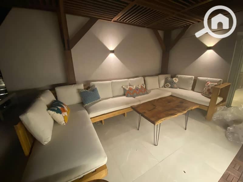 For sale at Atrio Sheikh Zayed ultra-modern twin house with private swimming pool - Więcej
