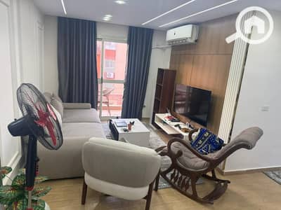 2 Bedroom Flat for Rent in 6th of October, Giza - IMG-20260625-WA0209. jpg 2 Bedroom Flat for Rent in 6th of October, Giza - IMG-20260625-WA0209. jpg