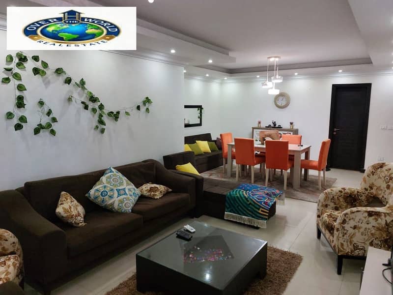 Dar Alna Zahra Compound, Maadi, furnished apartment for rent. It consists of two bedrooms, a reception area, a bathroom, and a fully equipped kitchen with air conditioning, Wi-Fi, and natural gas. - Widok 4