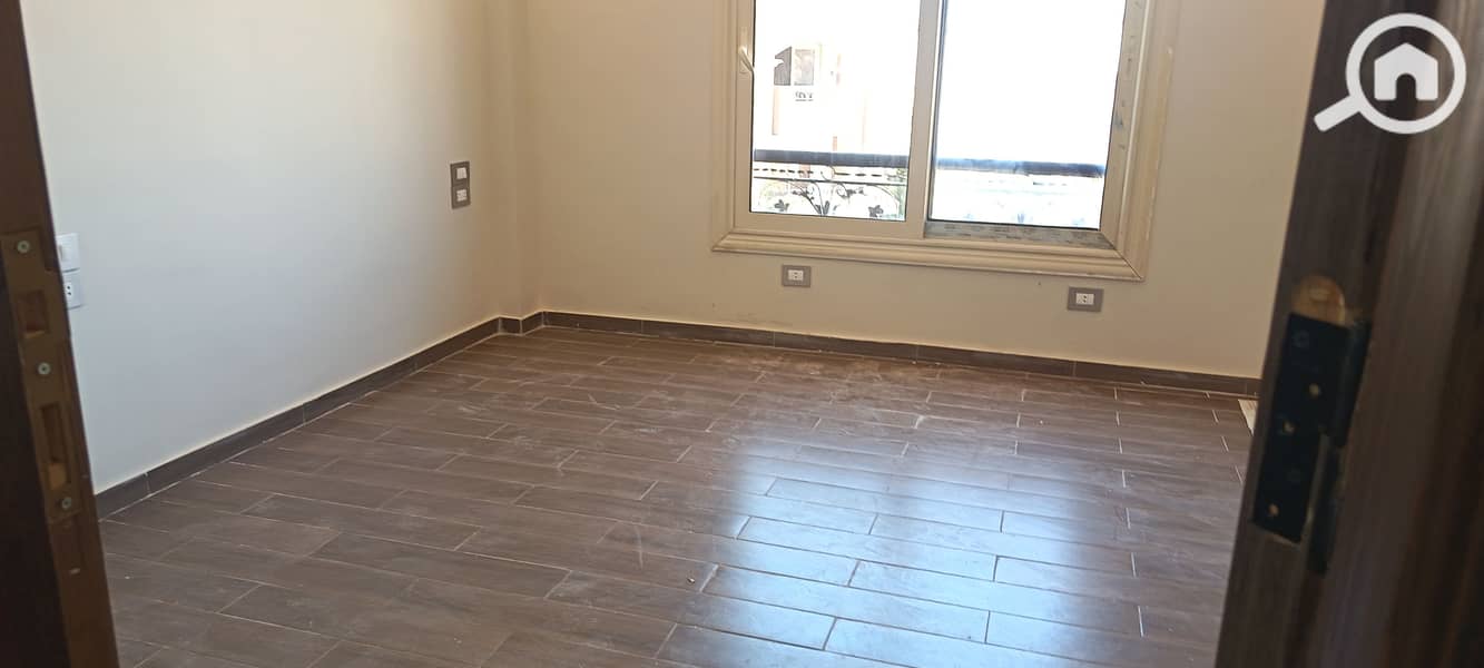 Apartment for rent on the third floor without an elevator next to Magisty Al-Khomail School, Sheikh Zayed - Widok 4