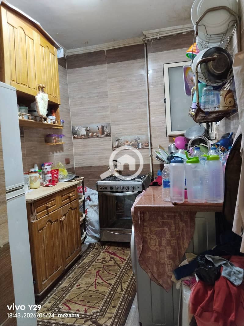 Apartment for quick sale at a bargain price—135 sqm, super-lux finish—located in the private residential buildings area of Zahraa Nasr City. - Widok 3