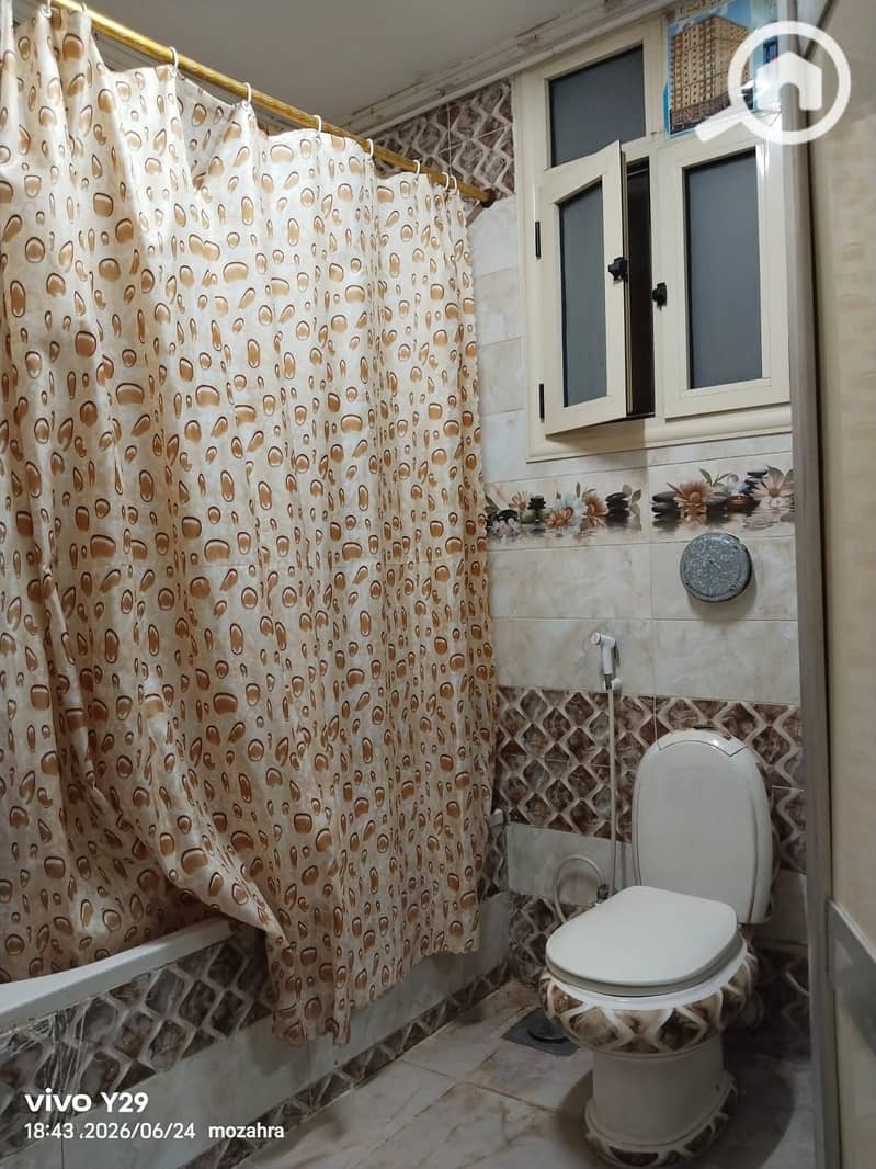 Apartment for quick sale at a bargain price—135 sqm, super-lux finish—located in the private residential buildings area of Zahraa Nasr City. - Widok 4