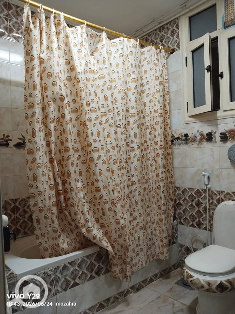 Apartment for quick sale at a bargain price—135 sqm, super-lux finish—located in the private residential buildings area of Zahraa Nasr City. - Widok 6
