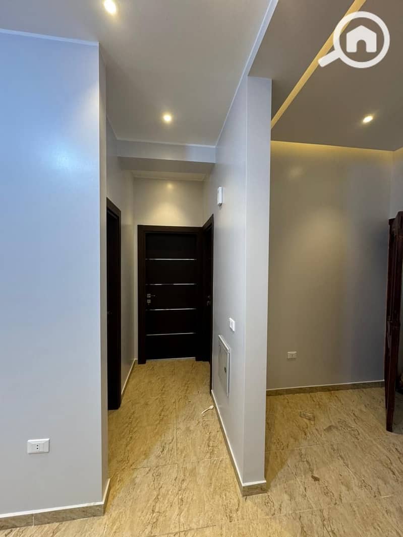 Apartment for rent in the Fifth Settlement in the third villas neighborhood, close to services, first occupancy. - Vista 5