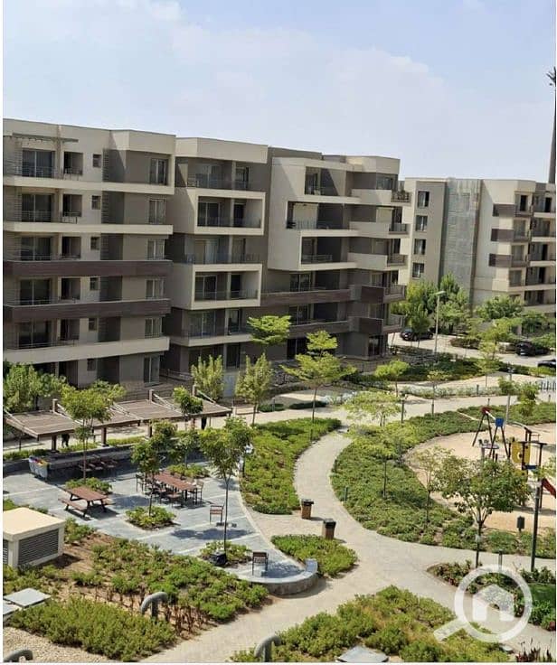Apartment 150 sqm for Sale in Palm Hills New Cairo | Core & Shell | Prime Location – pohled 3