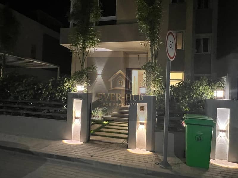 Corner Townhouse for Rent in Etapa Sheikh Zayed Experience upscale living in one of Sheikh Zayed – pohled 2