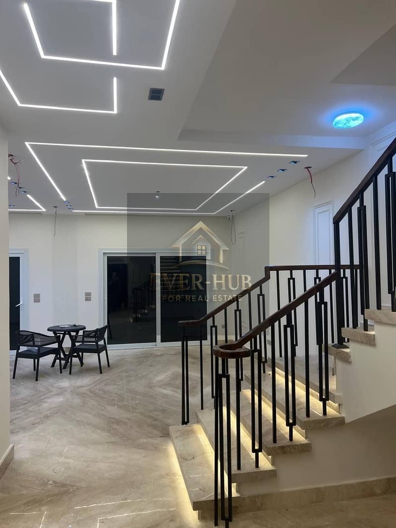 Corner Townhouse for Rent in Etapa Sheikh Zayed Experience upscale living in one of Sheikh Zayed – pohled 4
