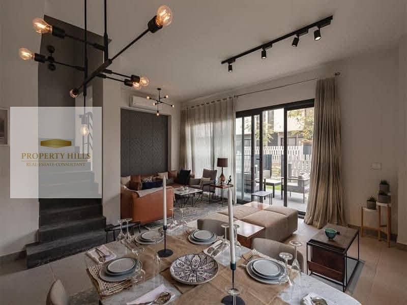 The latest villa for sale in Al Burouj compound at the old price, with a very nice view and a large private garden, located in the best spot with all services available in El Shorouk City. - Widok 5