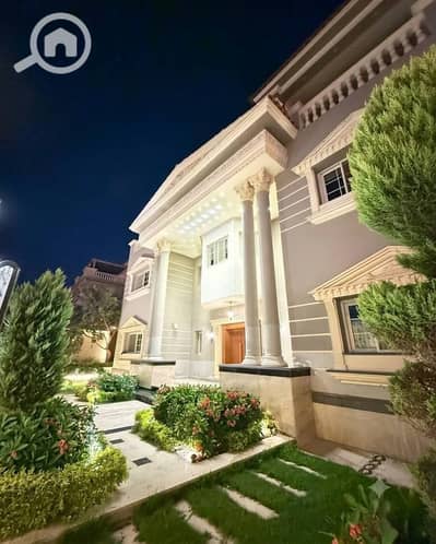7 Bedroom Villa for Sale in Sheikh Zayed, Giza - FB_IMG_1782504865236. jpg