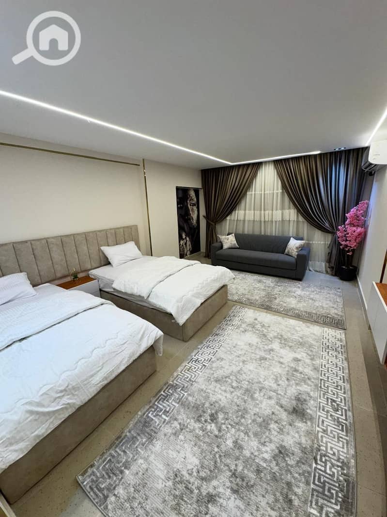 8 صورة واتساب بتاريخ 1446-03-27 في 03.00. 24_ab7b9e6b. jpg