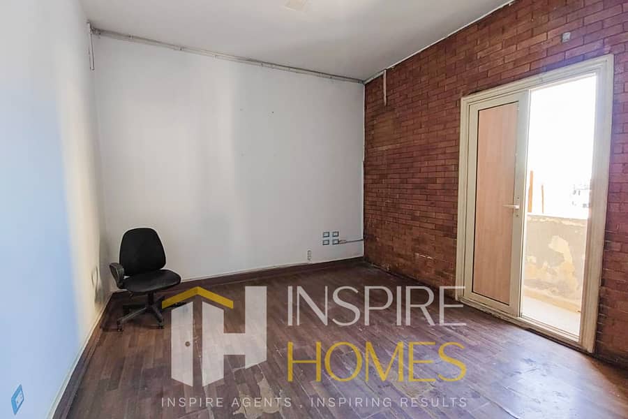 Administrative office for rent with a direct sea view - Widok 2