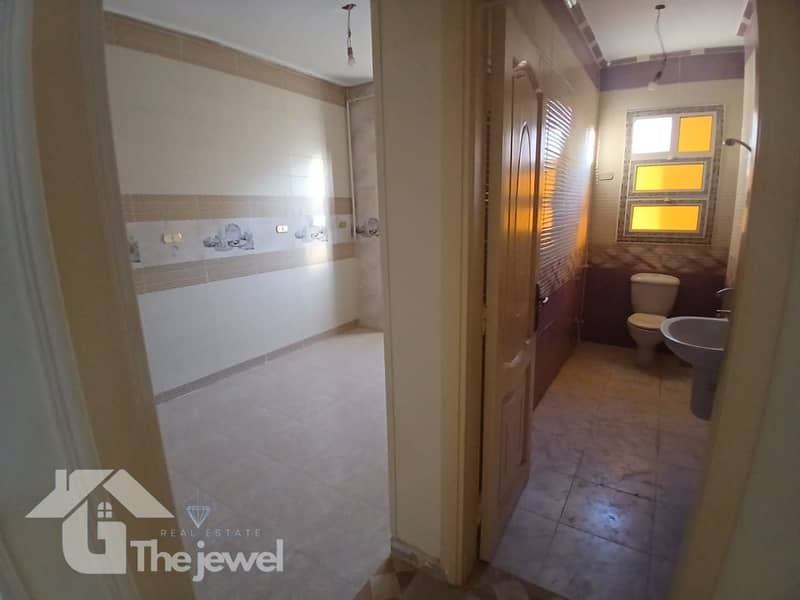 Apartment for Rent | 1st Floor | Luxury Finishing | Master Bedroom | First Occupancy | Amn Al-Aam Compound | First Settlement - Bild 4