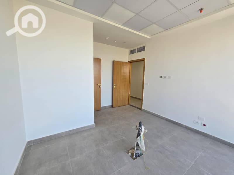 For Rent Fully Finished Clinic in LMD 360 Mall, Fifth Settlement Prime Medical Location - Widok 4