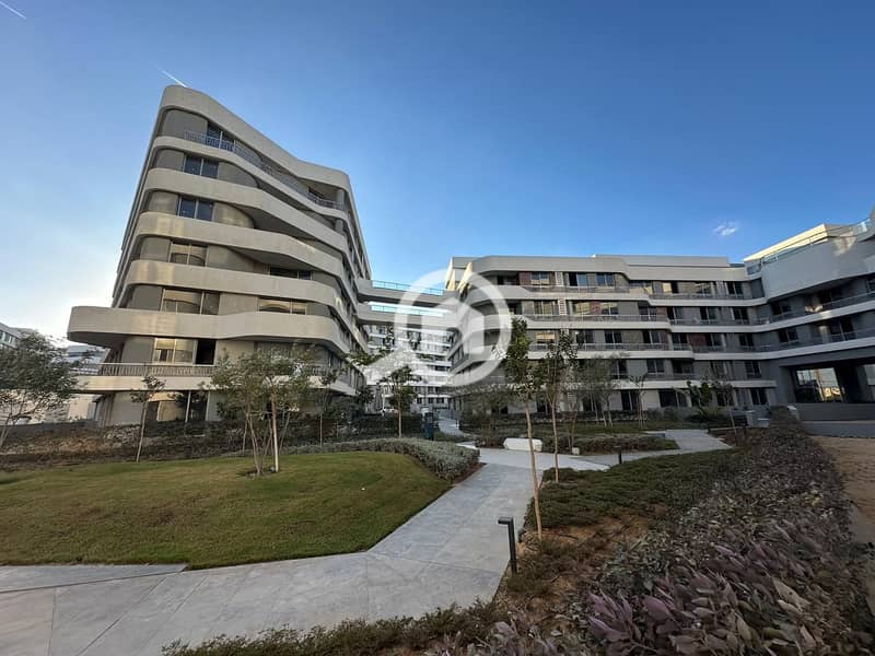 Ready-to-Move Apartment in Mostakbal City Facing Madinaty with 30% Discount for a Limited Time - Więcej