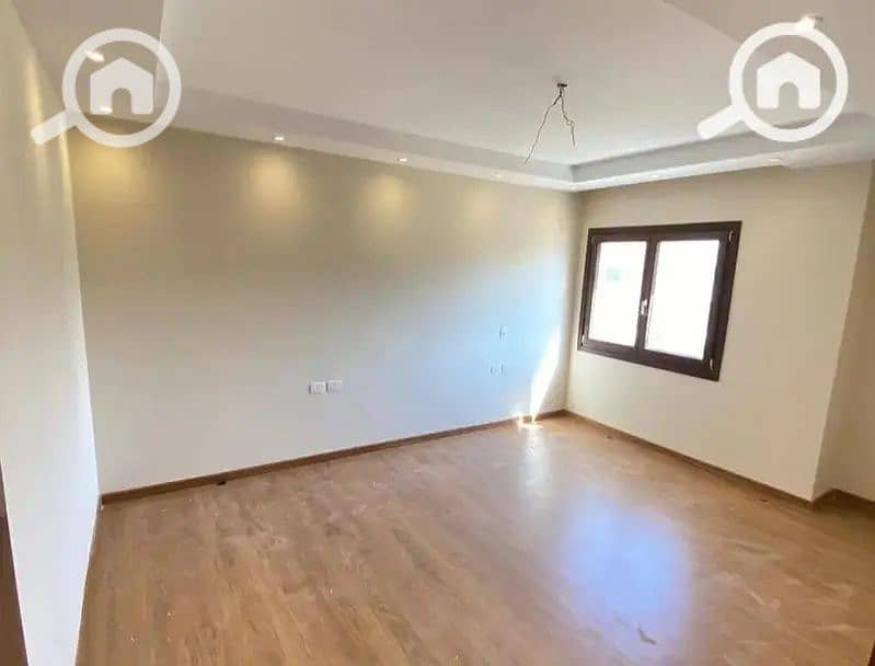 Receive a fully finished duplex with a rooftop terrace and a view of the Pyramids in Pyramids Heights Compound, near New Giza. - Widok 2