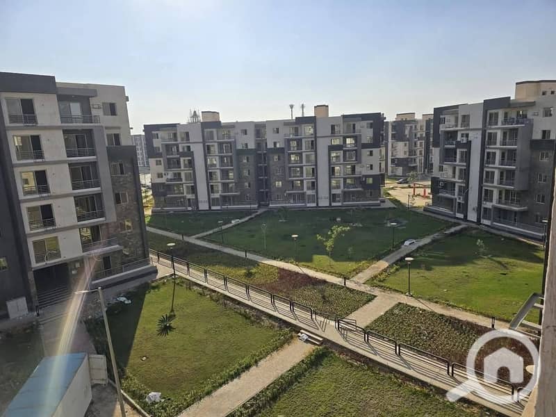 Resale with full installments at very speical price 3,750,000 in the most distinguished location in the Janna October compound. - Ansicht 2