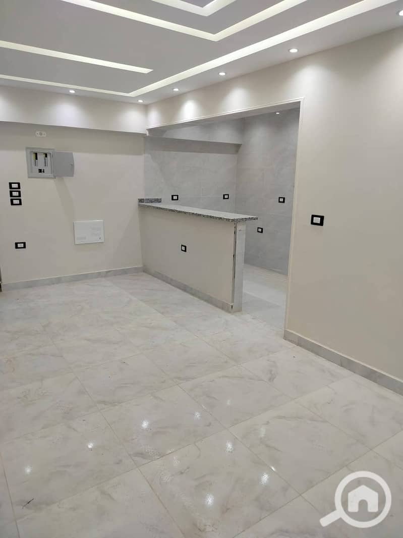A stunning apartment of 100 sqm with immediate delivery, 2nd floor (two bedrooms and 2 bathrooms) for 2,300,000 EGP in Green Town Compound, which has complete services, 24-hour security, and smart systems. - Więcej