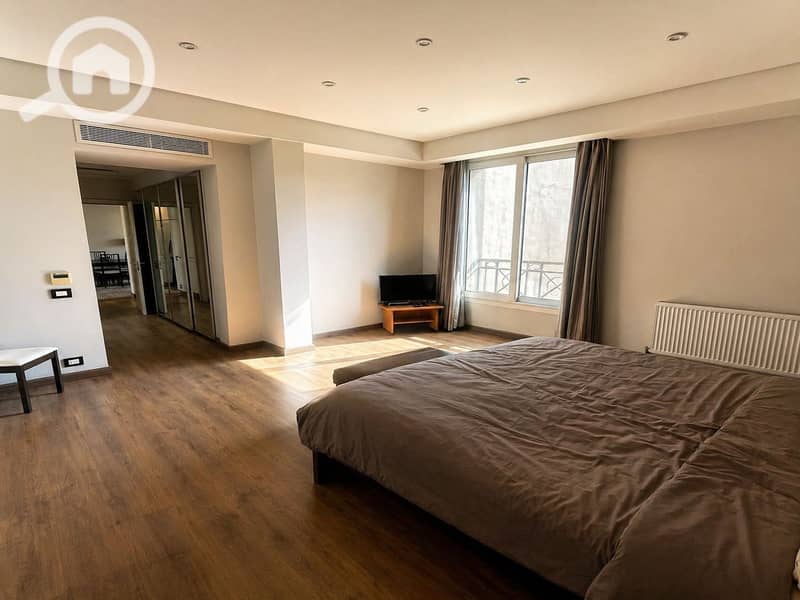 Fully Furnished Apartment for Sale in Katameya Heights Compound - Widok 5