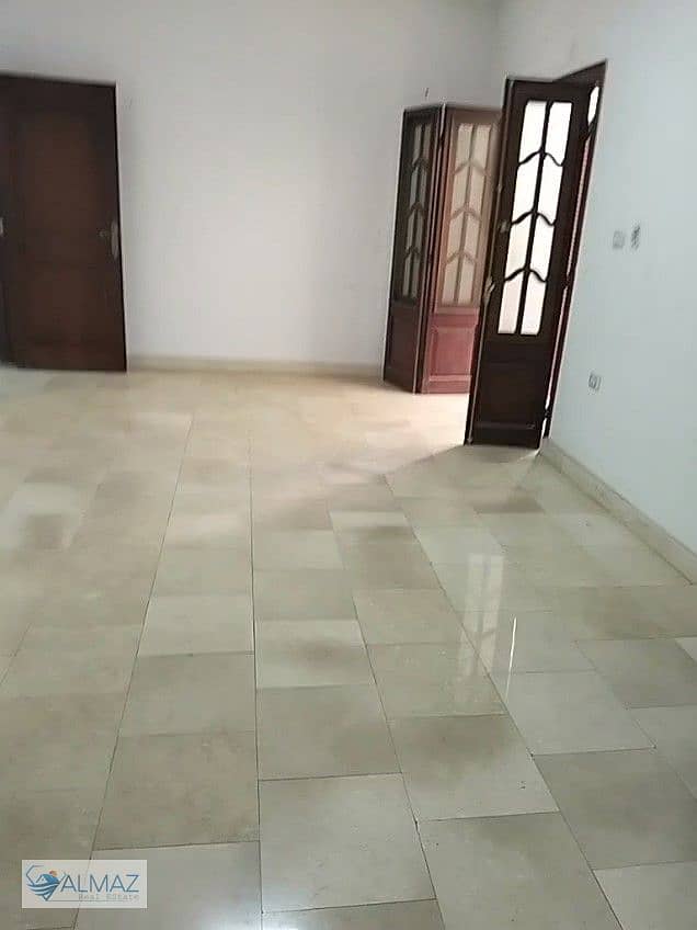Unfurnished 180 sq m apartment for rent in Al Banafseg Buildings, First Settlement, near main roads. - Widok 2