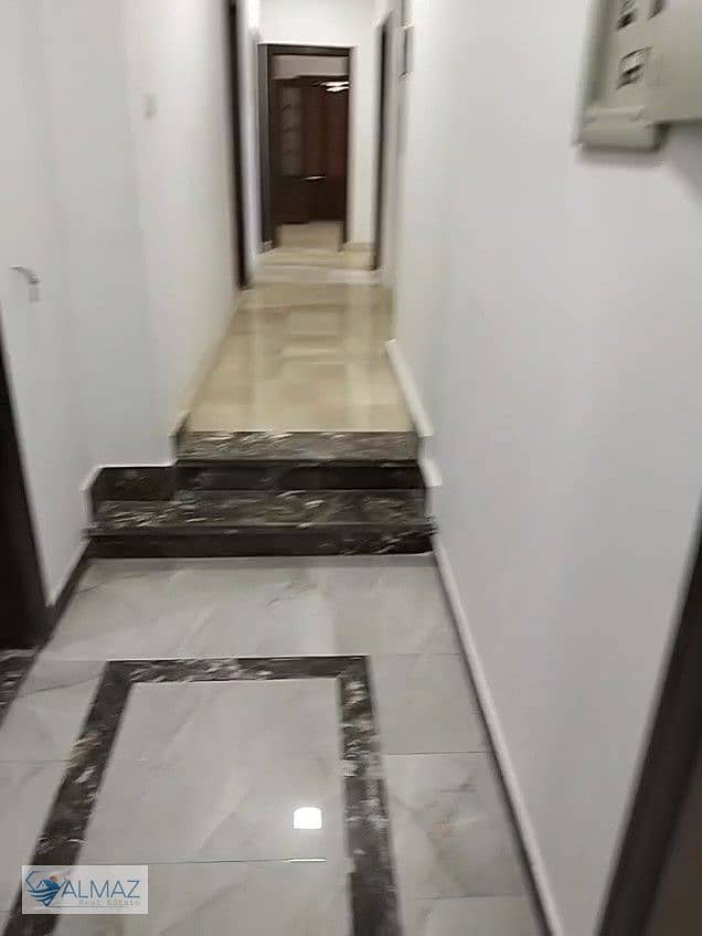 Unfurnished 180 sq m apartment for rent in Al Banafseg Buildings, First Settlement, near main roads. - Widok 4