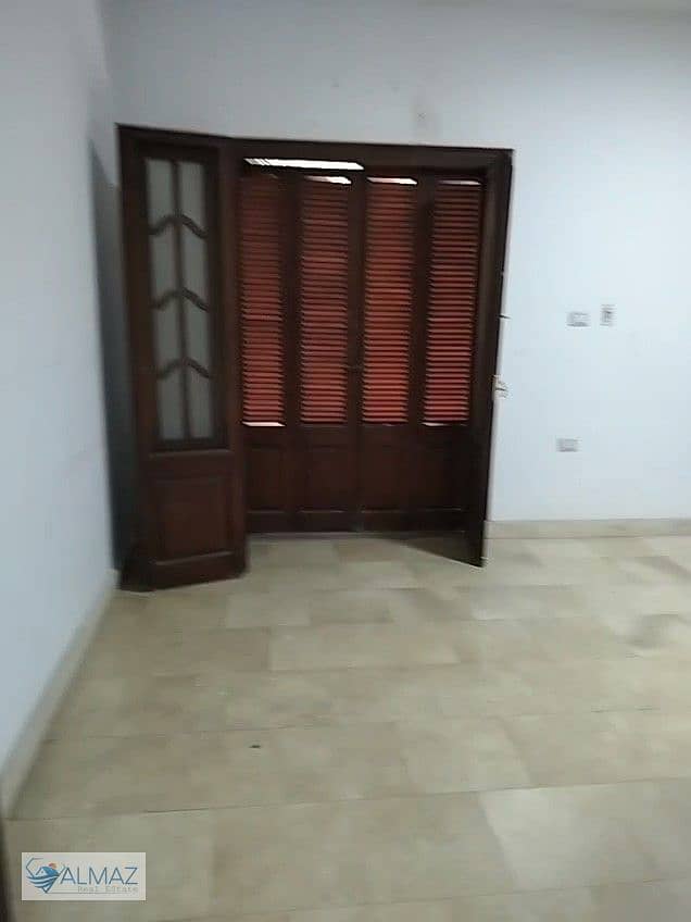 Unfurnished 180 sq m apartment for rent in Al Banafseg Buildings, First Settlement, near main roads. - Widok 6
