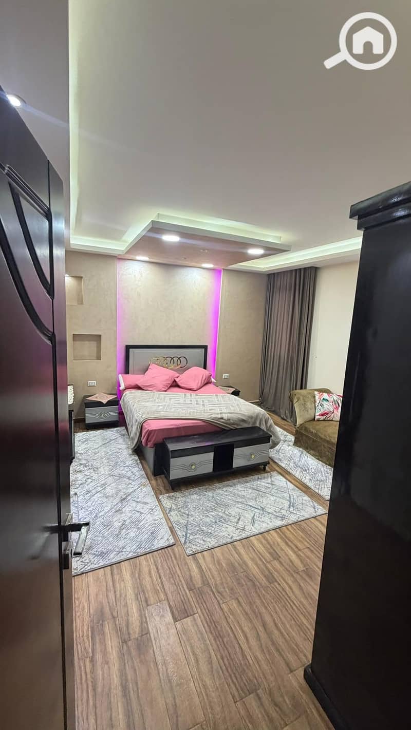 Furnished apartment for rent in One Katameya compound, area 160, with an open view overlooking the Ahmed Shawki axis, completely unblocked, three rooms and a reception, 2 bathrooms and a large kitchen, new ultra-lux finishing, fully air-conditioned with appliances and new furniture, on the ninth floor, asking 35 in One Katameya compound on the Maadi circular road, security guards available. - Widok 6