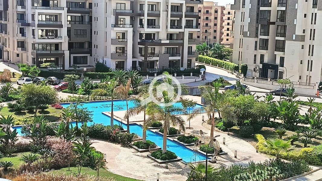 Resale APT , 4BR , 203 m RTM , prime location , in compound Astoria Park , lowest price in hadayek oct required 4 million & 550k EGP only - Bild 3