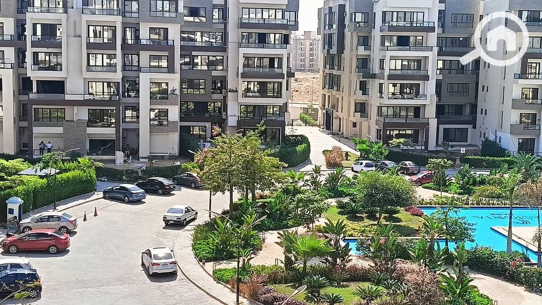 Resale APT , 4BR , 203 m RTM , prime location , in compound Astoria Park , lowest price in hadayek oct required 4 million & 550k EGP only - Bild 4