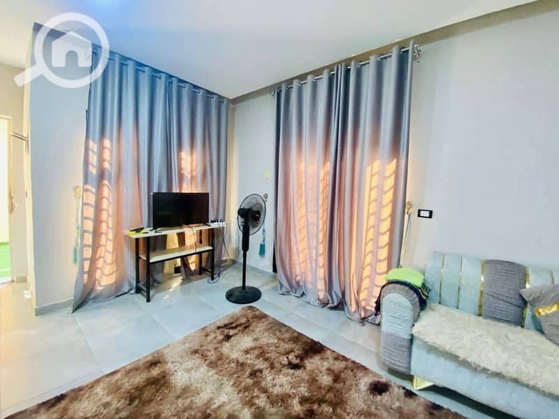 Luxury villa for sale in King Mariout - Prime location + complete privacy. - Aanzicht 5