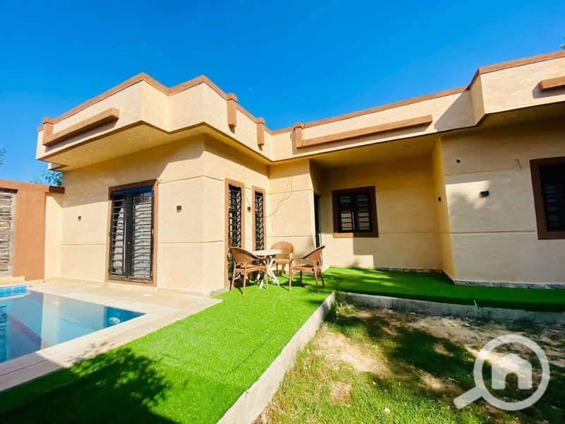 Luxury villa for sale in King Mariout - Prime location + complete privacy. - Meer